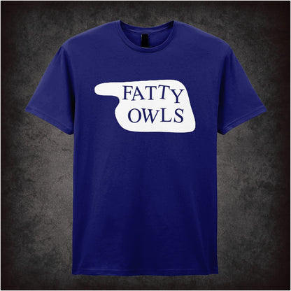 Fatty Owls Hotel Sign – Cult Comedy Graphic T-Shirt