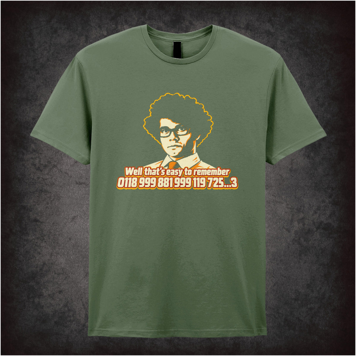 “Moss ‘0118 999 881 999 119 725…3’ T-shirt in military green from The IT Crowd”