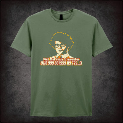 “Moss ‘0118 999 881 999 119 725…3’ T-shirt in military green from The IT Crowd”